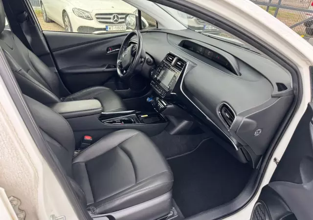 TOYOTA Prius 1.8 Hybrid Prestige