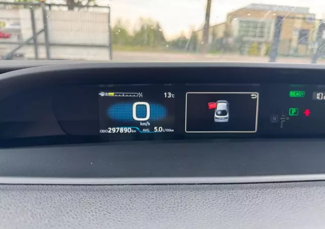 TOYOTA Prius 1.8 Hybrid Prestige