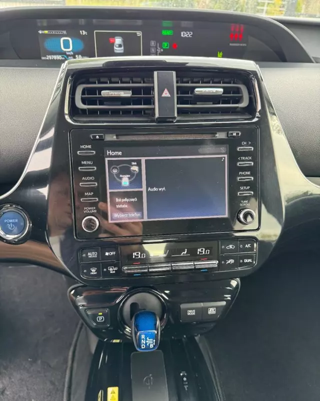 TOYOTA Prius 1.8 Hybrid Prestige