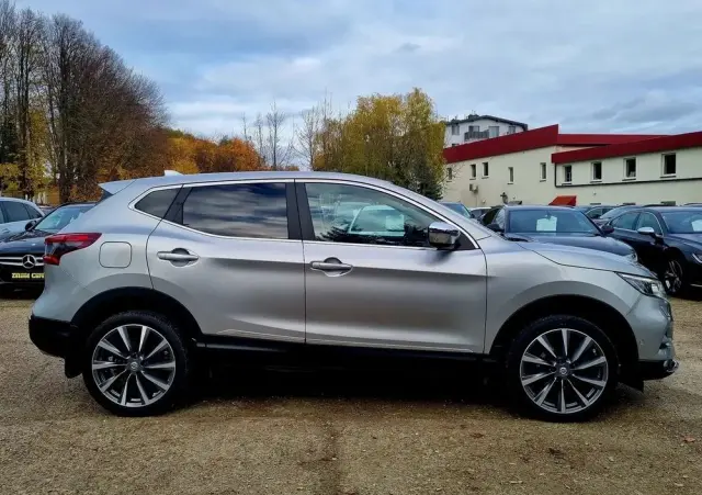 NISSAN Qashqai 1.6 DCi Tekna+ Xtronic