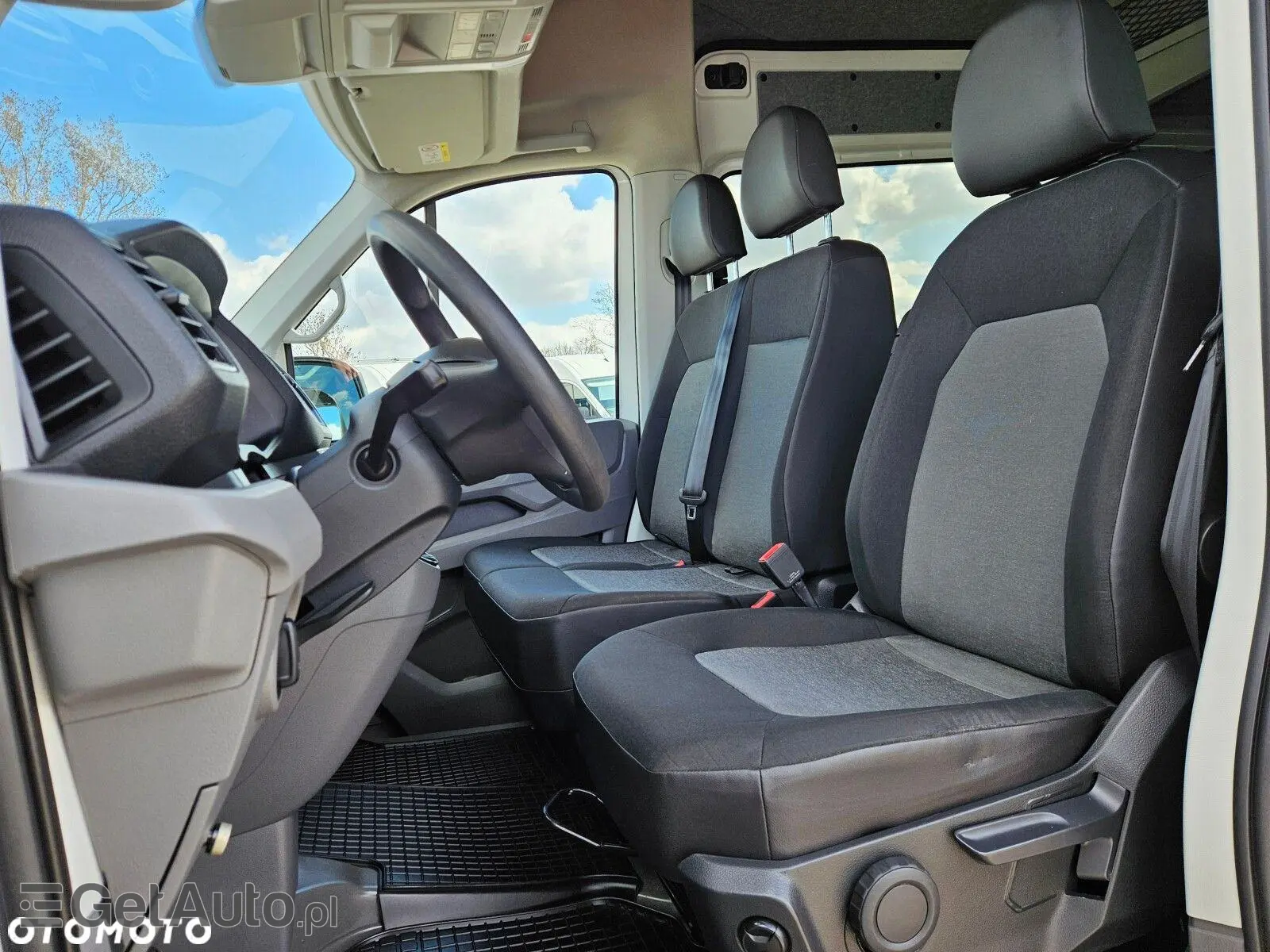 VOLKSWAGEN Crafter L