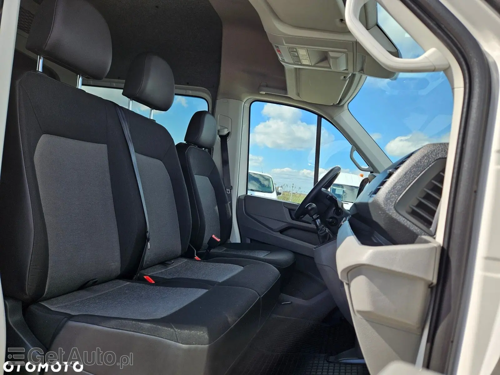 VOLKSWAGEN Crafter L