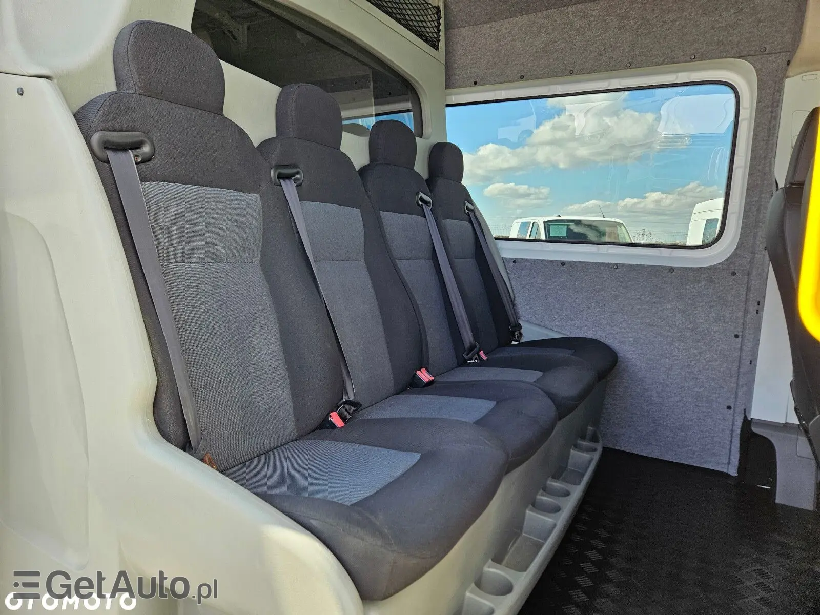 VOLKSWAGEN Crafter L