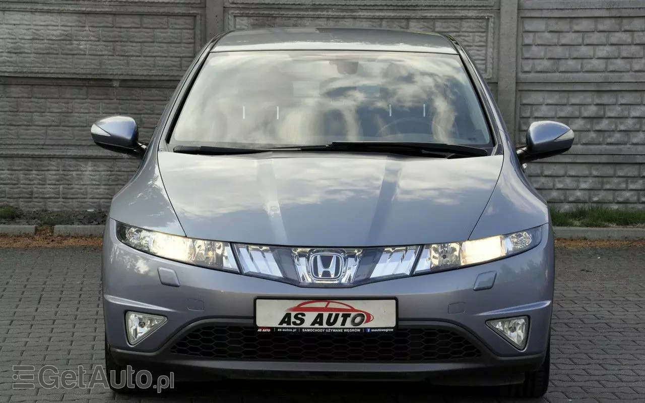 HONDA Civic 1.8i-VTEC Sport