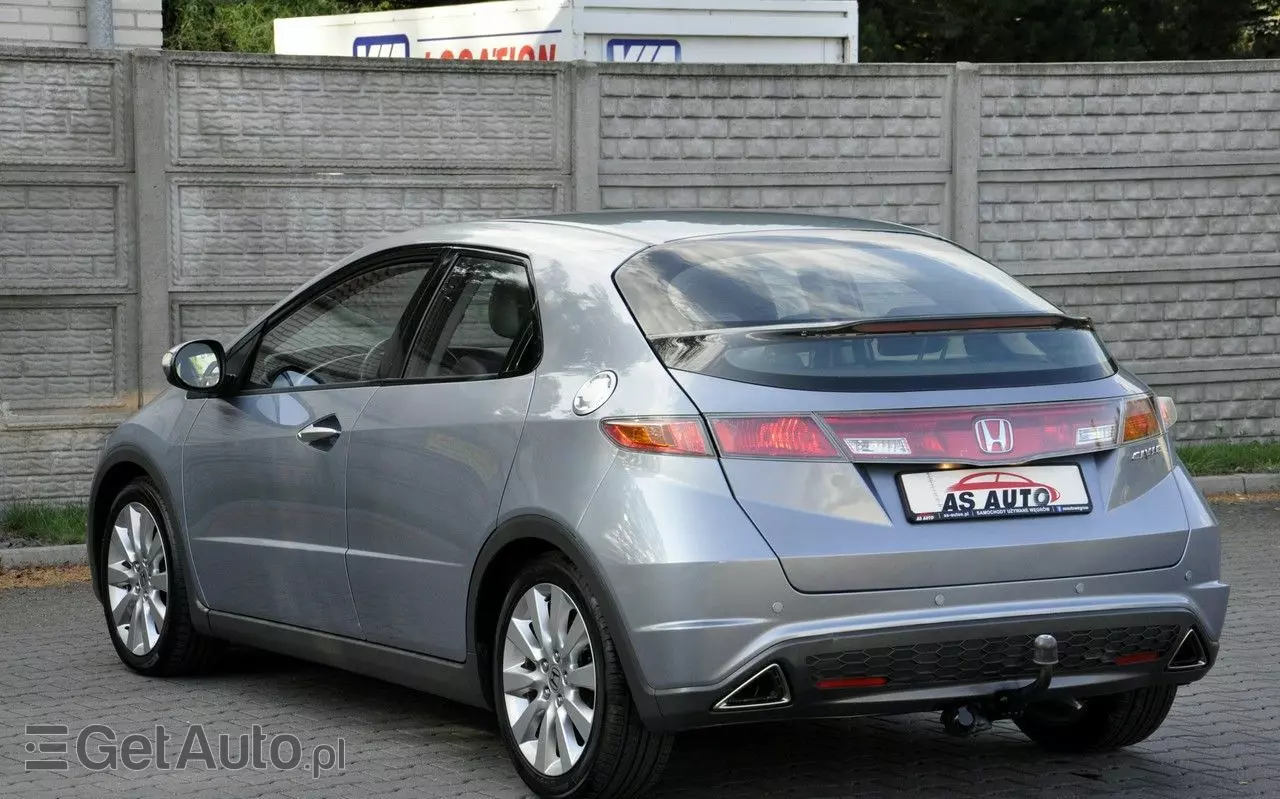 HONDA Civic 1.8i-VTEC Sport