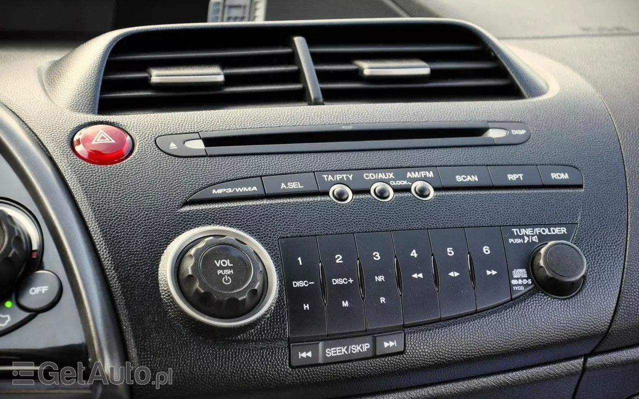 HONDA Civic 1.8i-VTEC Sport