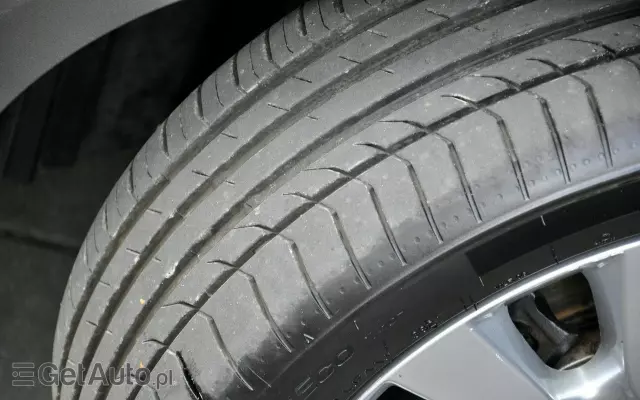 HONDA Civic 1.8i-VTEC Sport