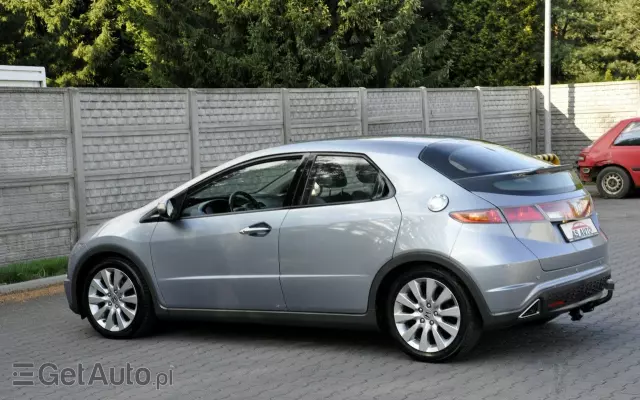 HONDA Civic 1.8i-VTEC Sport