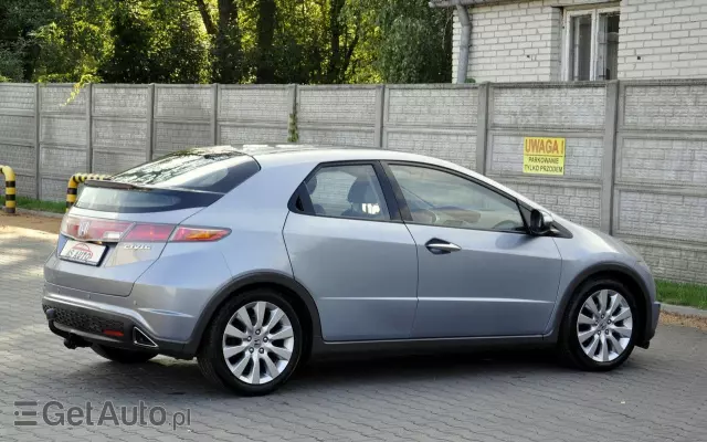 HONDA Civic 1.8i-VTEC Sport