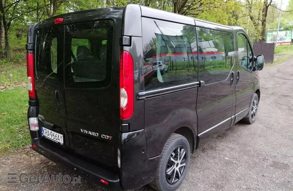 OPEL Vivaro 