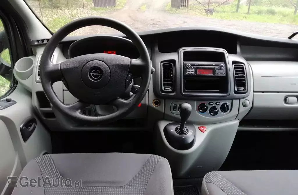 OPEL Vivaro 