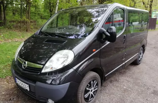 OPEL Vivaro 