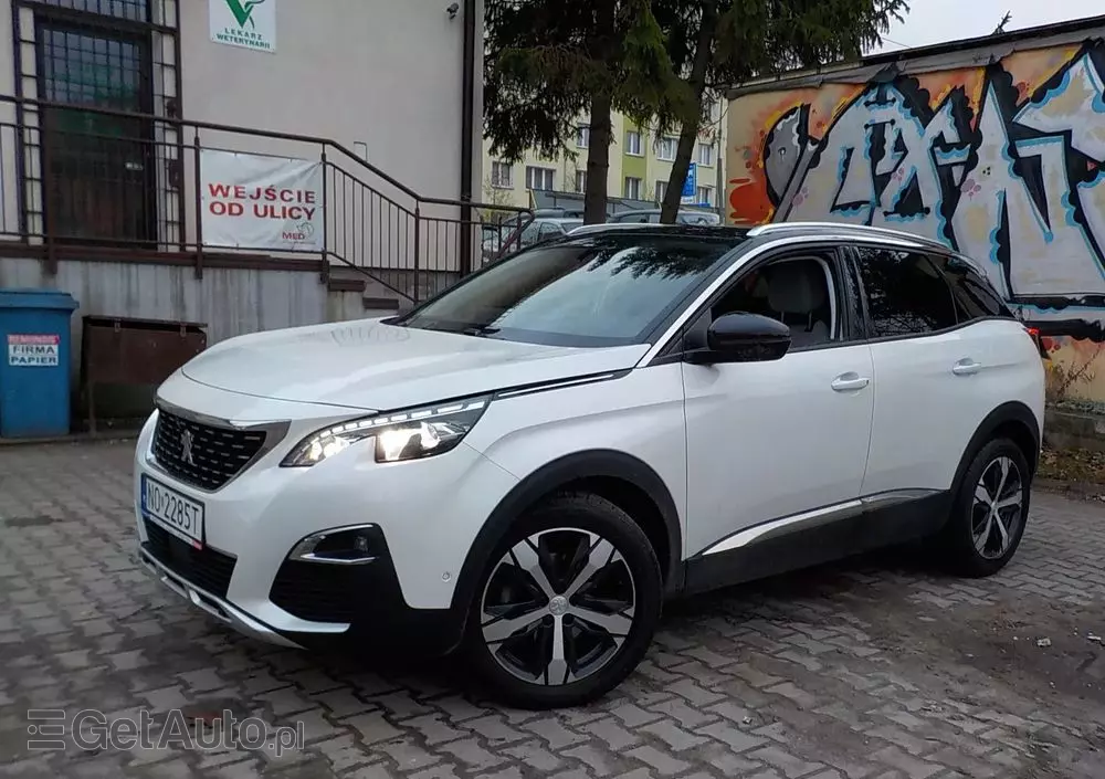 PEUGEOT 3008 1.2 PureTech GPF Allure S&S