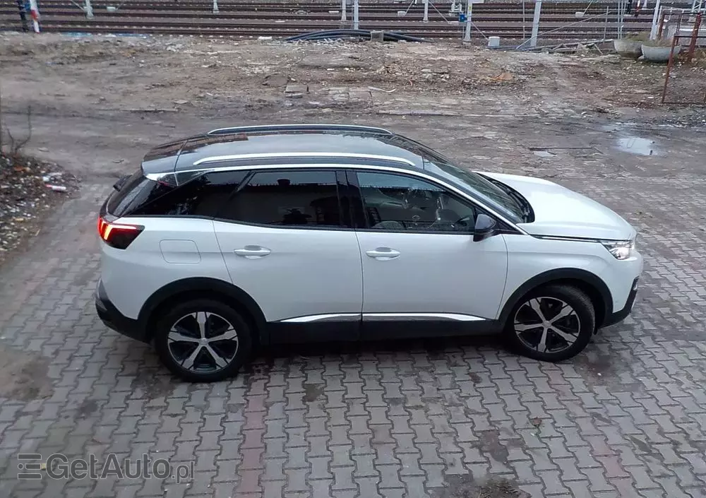 PEUGEOT 3008 1.2 PureTech GPF Allure S&S