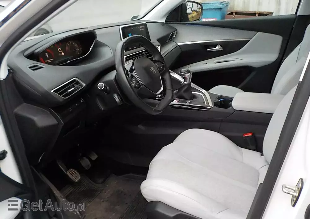 PEUGEOT 3008 1.2 PureTech GPF Allure S&S