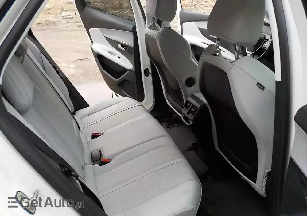 PEUGEOT 3008 1.2 PureTech GPF Allure S&S