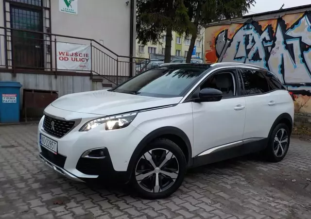 PEUGEOT 3008 1.2 PureTech GPF Allure S&S