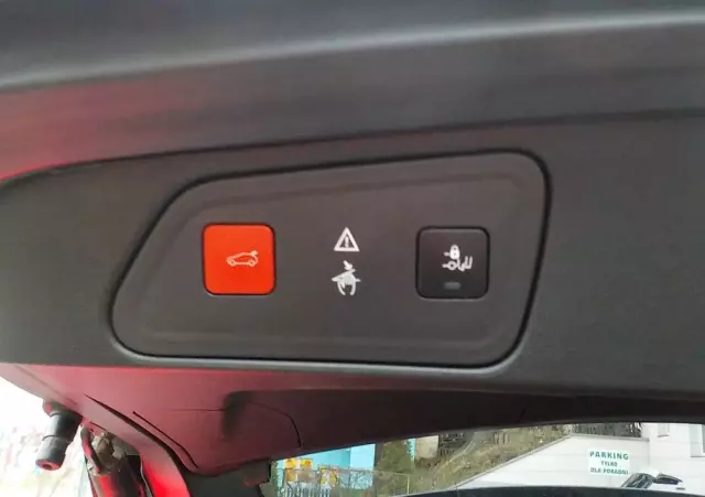 PEUGEOT 3008 1.2 PureTech GPF Allure S&S