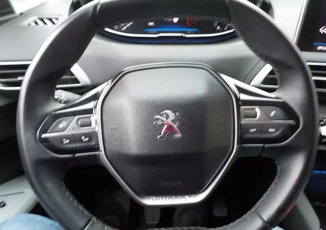 PEUGEOT 3008 1.2 PureTech GPF Allure S&S