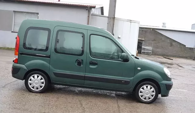 RENAULT Kangoo 