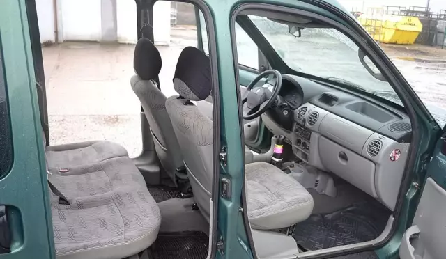 RENAULT Kangoo 