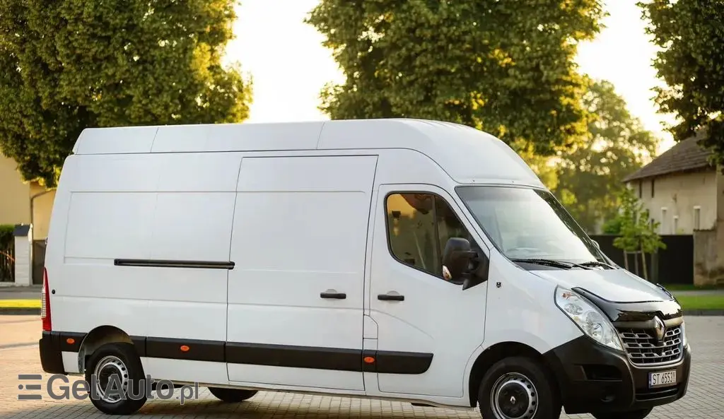 RENAULT Master 