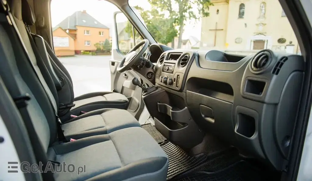RENAULT Master 