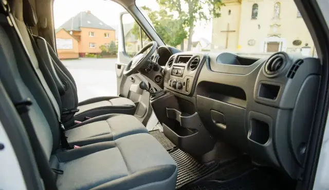 RENAULT Master 