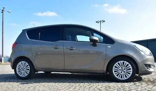 OPEL Meriva 