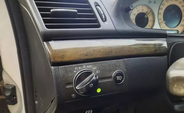 MERCEDES-BENZ Klasa E 