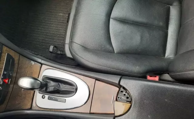 MERCEDES-BENZ Klasa E 