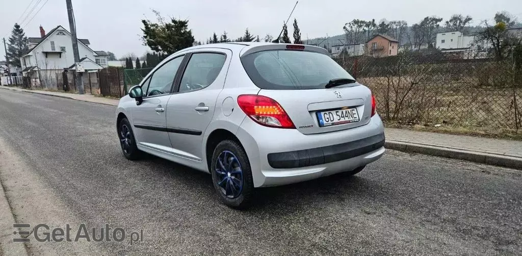 PEUGEOT 207 