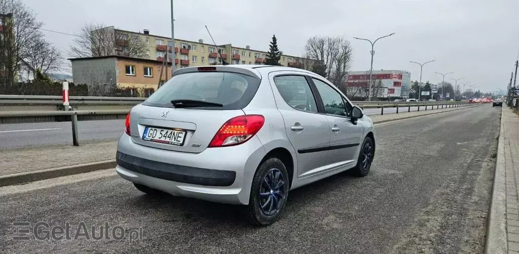 PEUGEOT 207 