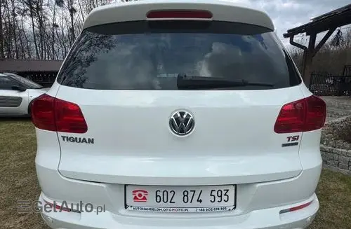 VOLKSWAGEN Tiguan 