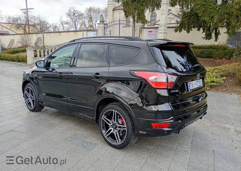 FORD Kuga 1.5 EcoBoost FWD ST-Line
