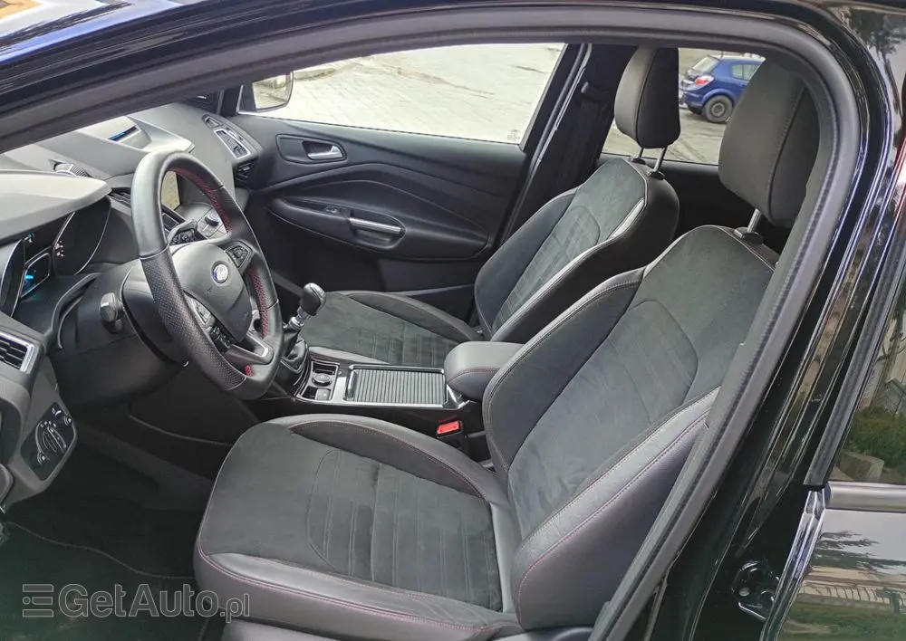 FORD Kuga 1.5 EcoBoost FWD ST-Line