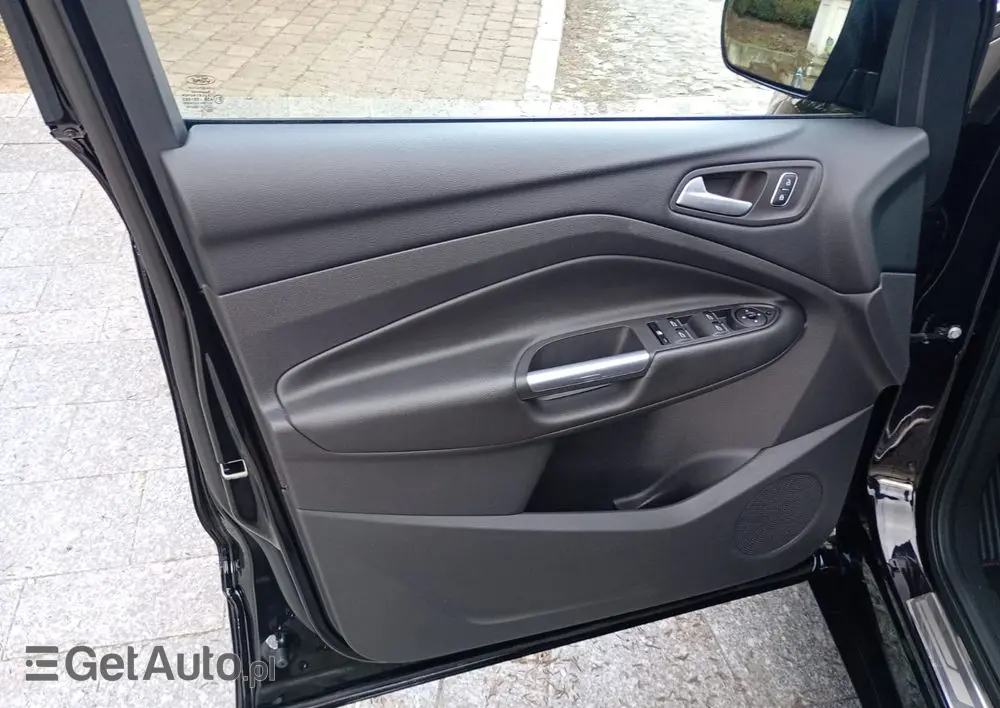 FORD Kuga 1.5 EcoBoost FWD ST-Line