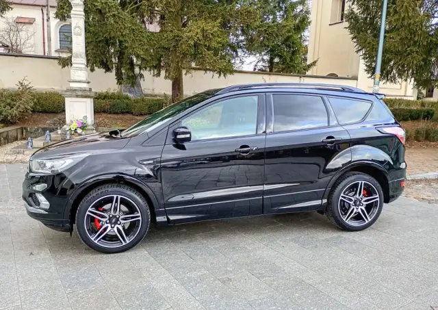 FORD Kuga 1.5 EcoBoost FWD ST-Line