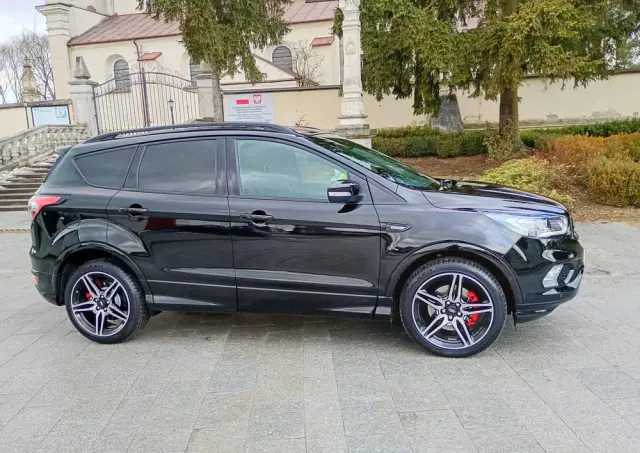 FORD Kuga 1.5 EcoBoost FWD ST-Line