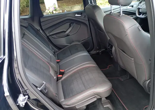 FORD Kuga 1.5 EcoBoost FWD ST-Line