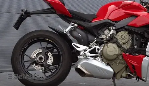 DUCATI Streetfighter V4 S 