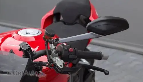 DUCATI Streetfighter V4 S 