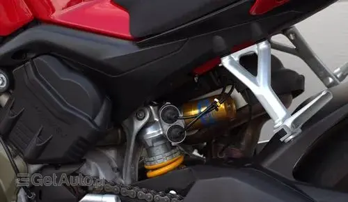 DUCATI Streetfighter V4 S 