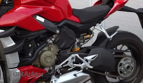 DUCATI Streetfighter V4 S 