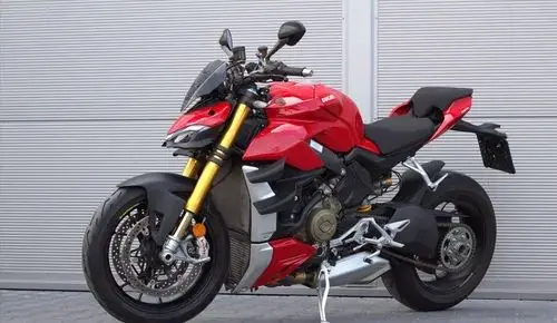DUCATI Streetfighter V4 S 