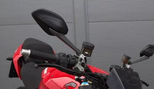 DUCATI Streetfighter V4 S 