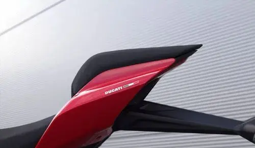 DUCATI Streetfighter V4 S 