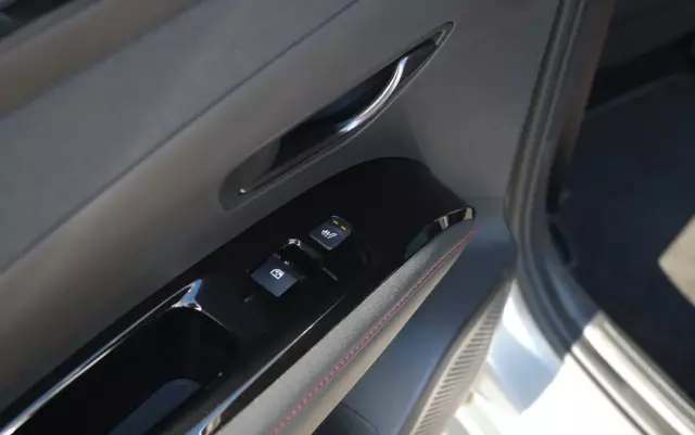 HYUNDAI Tucson 1.6 T-GDi PHEV Platinum N Line 4WD