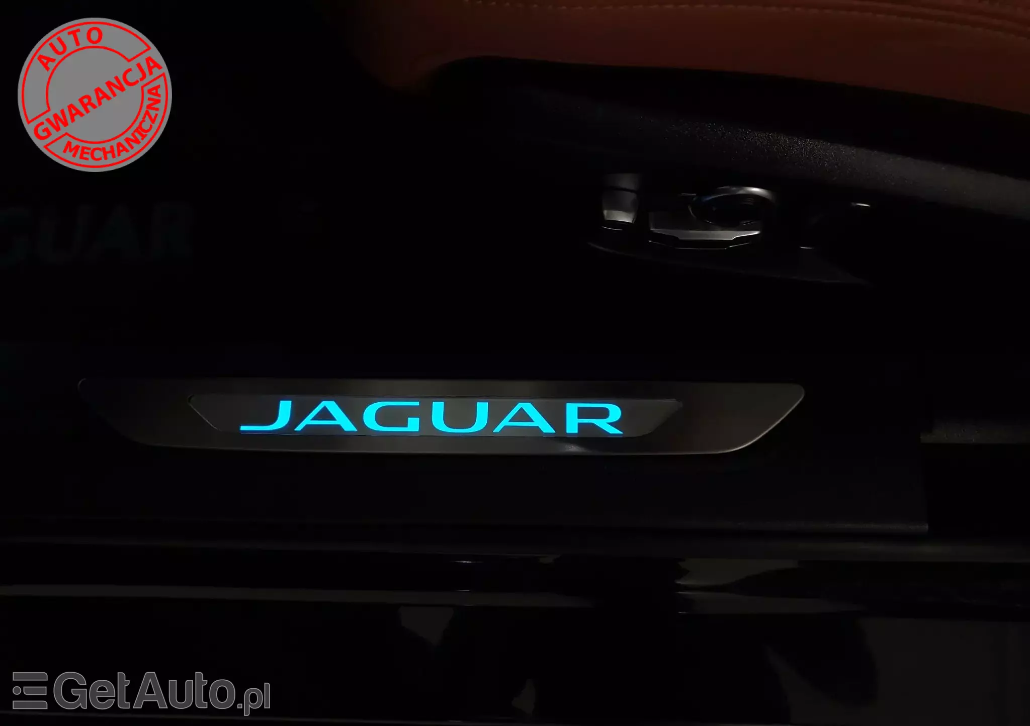 JAGUAR XF D200 Sportbrake R-Dynamic BLACK