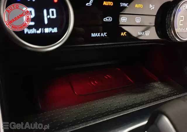 JAGUAR XF D200 Sportbrake R-Dynamic BLACK